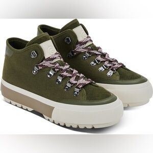 NWOT Greats Wooster Hiking Sneaker